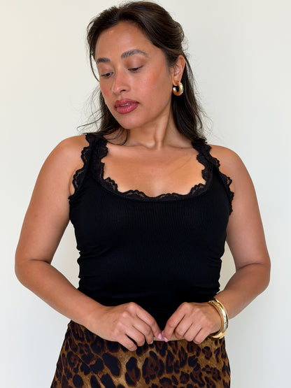 Upscale Top-Black